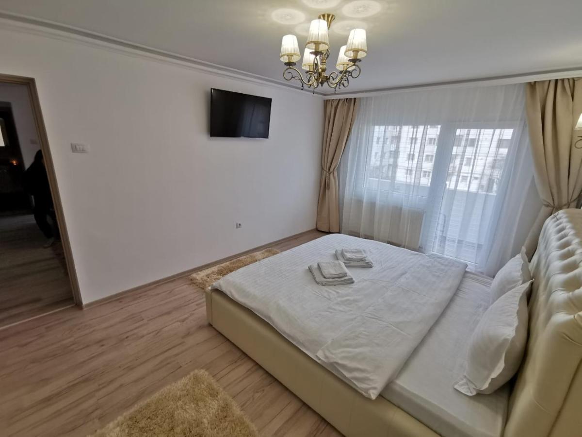 Apartament Gold Luxury Тыргу-Окна Экстерьер фото